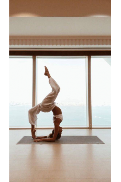 Нежные тренировки по йоге от Лизы Мэй