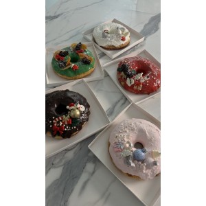 Новогодние тортопончики. Лилит Аракелян MacBaker Новогодние тортопончики. Лилит Аракелян MacBaker