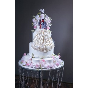 Торт с молодоженами. Юлианна Сухотерина